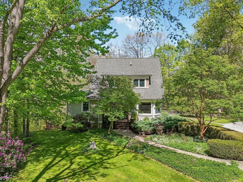 17151 Farmington Road, West Farmington, OH 44491 Photo 3