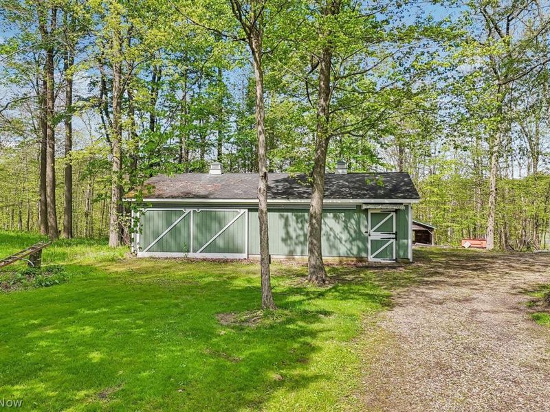 17151 Farmington Road, West Farmington, OH 44491 Photo 37