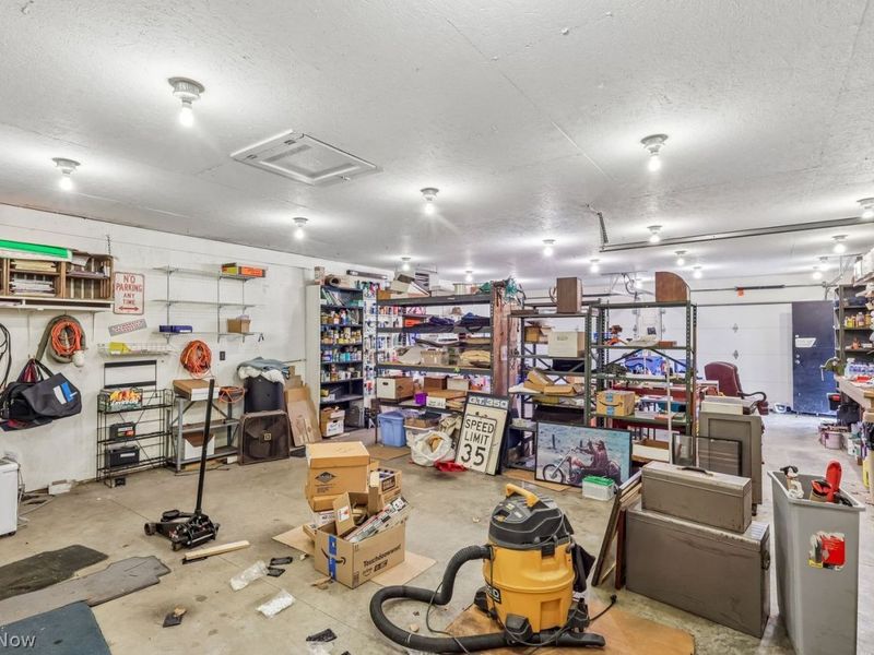 17151 Farmington Road, West Farmington, OH 44491 Photo 38