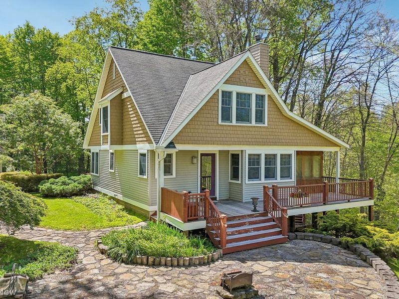 17151 Farmington Road, West Farmington, OH 44491 Photo 5