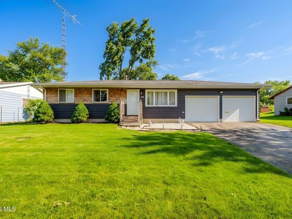 228 Edinborough Drive , Findlay, OH 45840