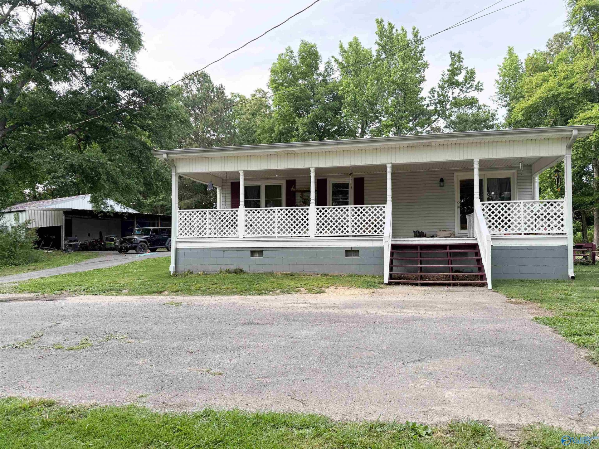 286 County Road 1241, Vinemont, AL 35179 Main Photo