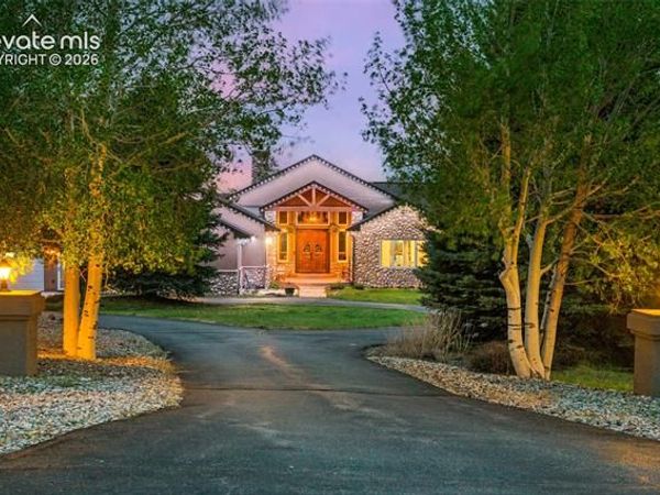 19410 Bright Wing Trail, Colorado Springs, CO 80908