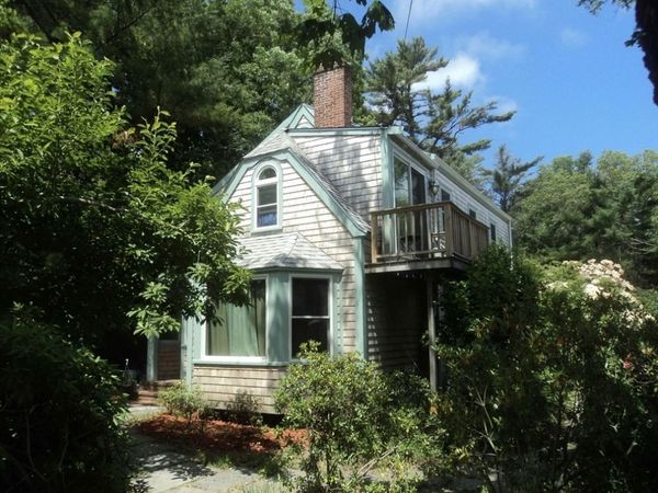 367 Front St, Marion, MA 02738