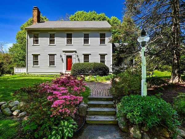 1 Moody Dr, Sandwich, MA 02563