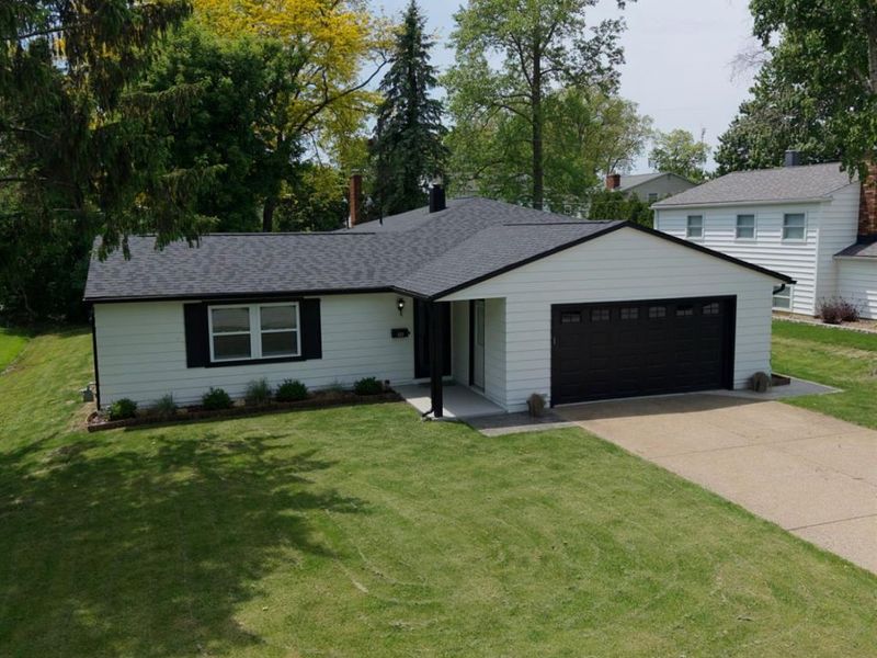 323 Portland Drive, Huron, OH 44839 Photo 3
