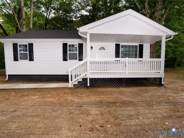 317 Wise Lane, West Point, VA 23110