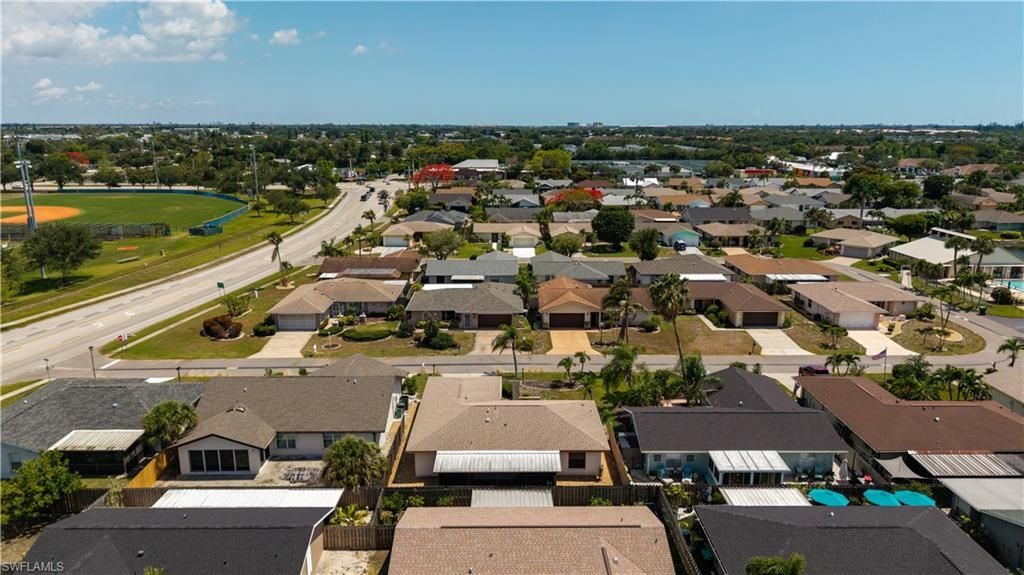 9708 Foxglove Cir, Fort Myers, FL 33919 Photo
