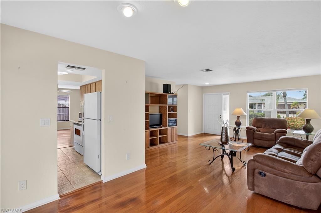9708 Foxglove Cir, Fort Myers, FL 33919 Photo