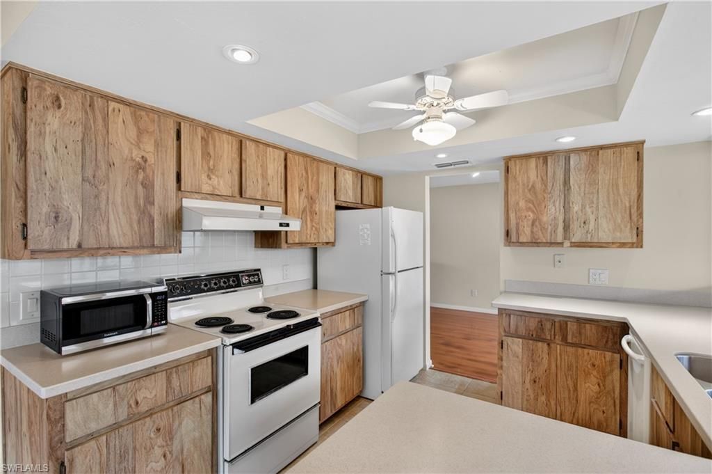 9708 Foxglove Cir, Fort Myers, FL 33919 Photo