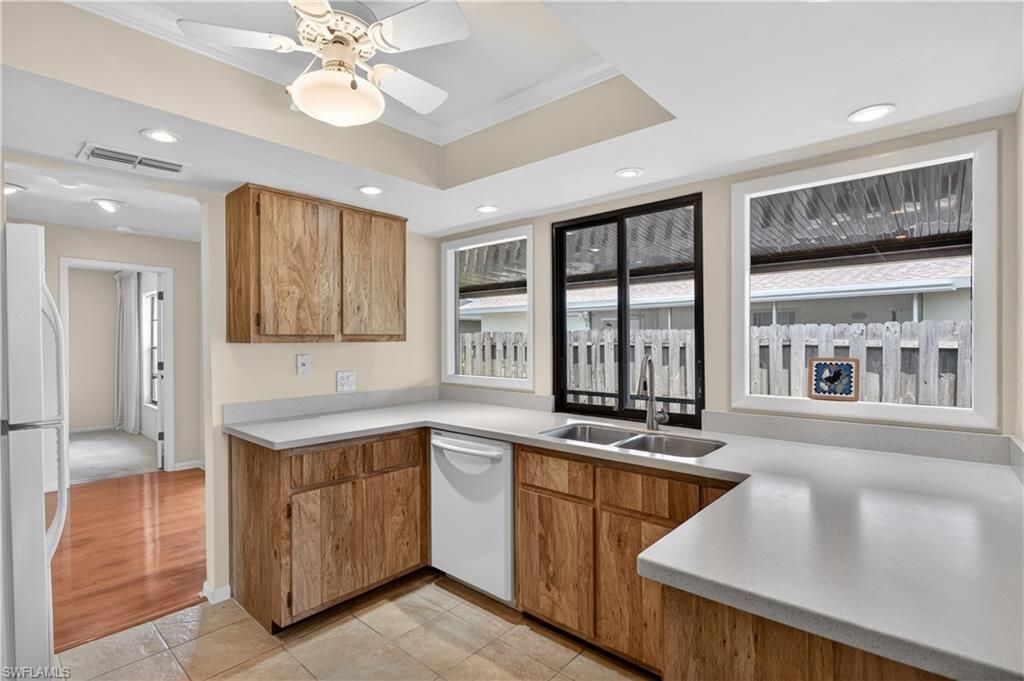 9708 Foxglove Cir, Fort Myers, FL 33919 Photo