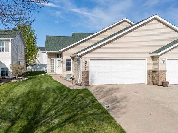 3356 38th Street S, Moorhead, MN 56560