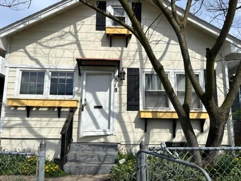 818 Thomas Avenue , Columbus, OH 43223 Photo 1