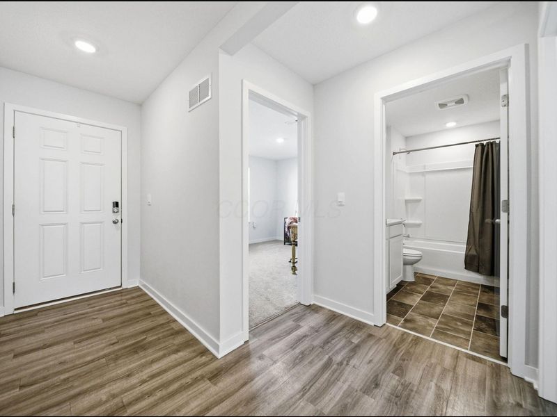3057 Lamptonridge Drive , Columbus, OH 43232 Photo 33