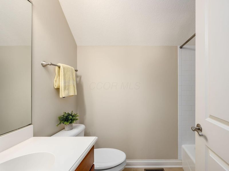 5791 Crighton Drive, Unit 15, Dublin, OH 43016 Photo 35