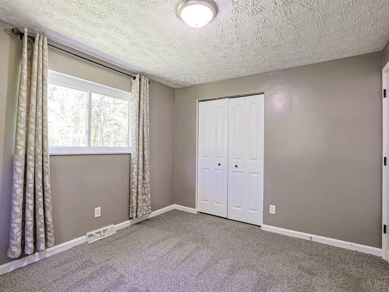 2296 Wilshire Circle, Stonelick Twp, OH 45122 Photo 20