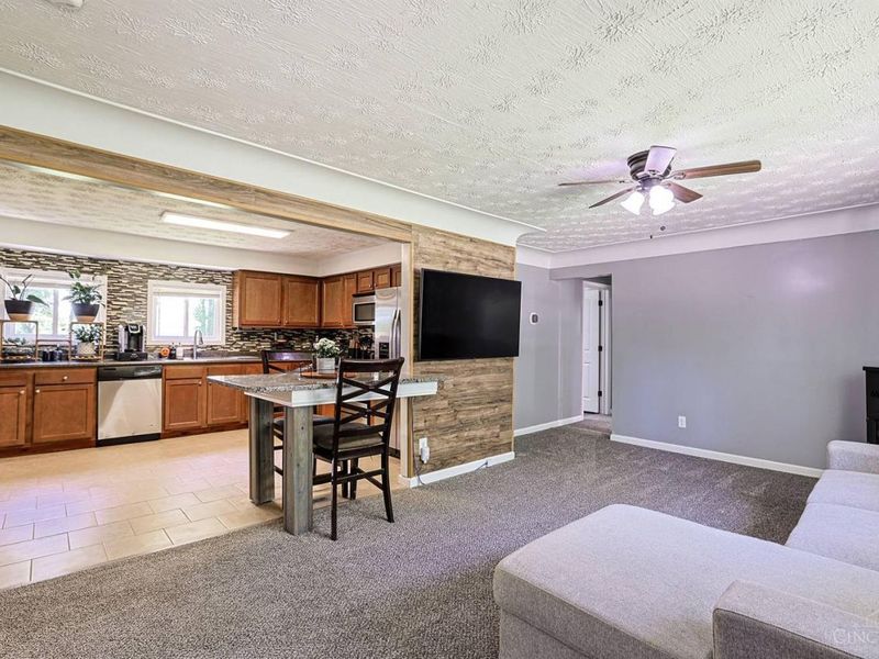 2296 Wilshire Circle, Stonelick Twp, OH 45122 Photo 9