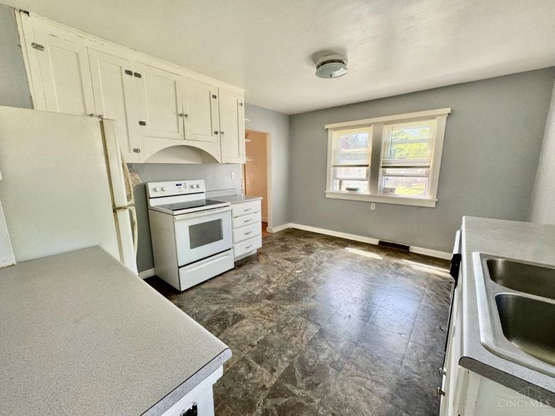 1201 Eureka Drive, Kettering, OH 45419 Photo 13
