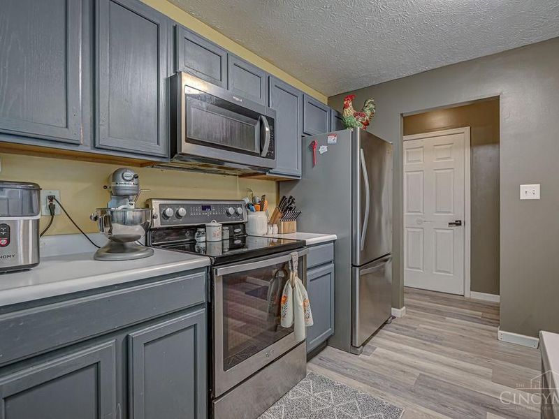 516 Delaware Crossing, Trenton, OH 45067 Photo 13