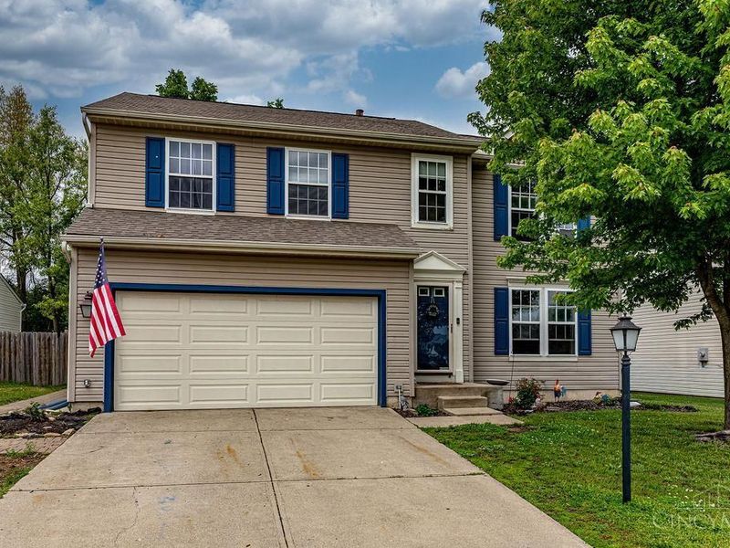 516 Delaware Crossing, Trenton, OH 45067 Photo 2