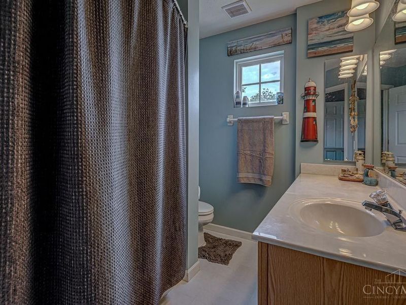 516 Delaware Crossing, Trenton, OH 45067 Photo 20