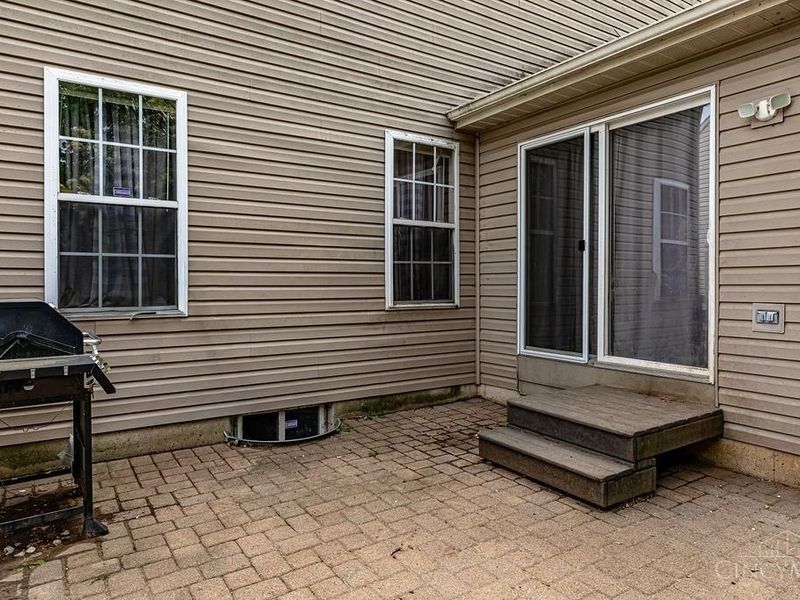 516 Delaware Crossing, Trenton, OH 45067 Photo 32
