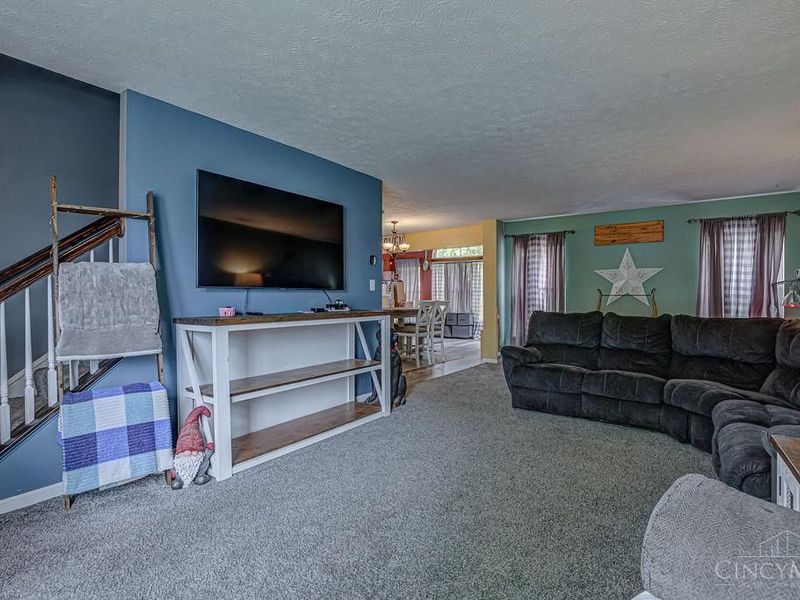 516 Delaware Crossing, Trenton, OH 45067 Photo 5