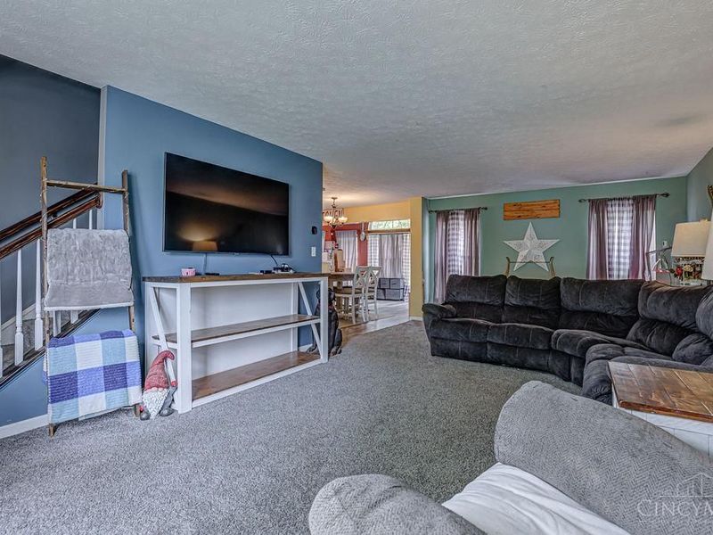 516 Delaware Crossing, Trenton, OH 45067 Photo 6