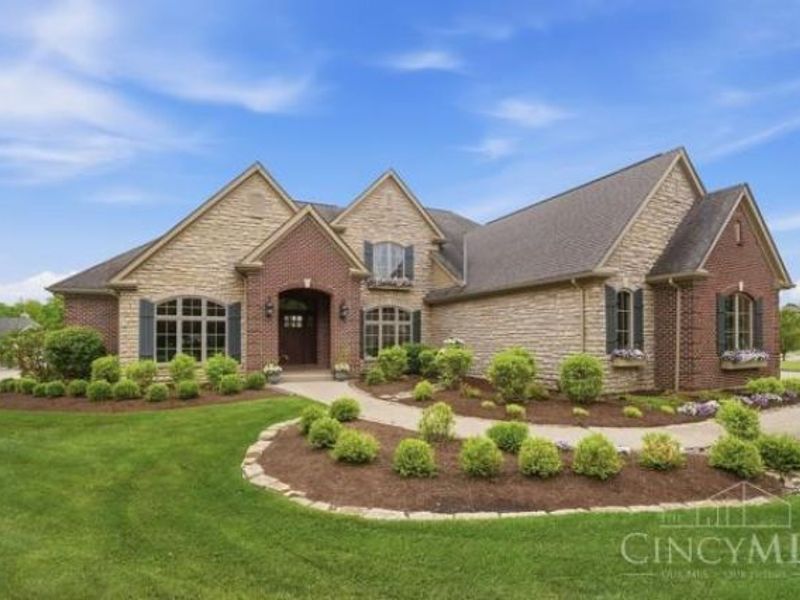 2358 Clydes Crossing, Anderson Twp, OH 45244 Photo 2