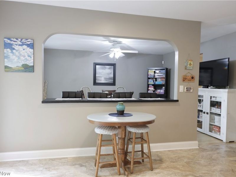 677 Floral Valley E, Howard, OH 43028 Photo 24