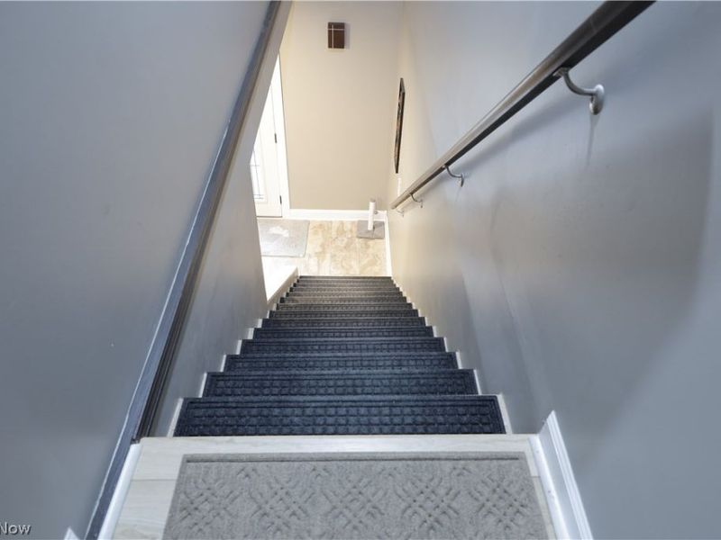 677 Floral Valley E, Howard, OH 43028 Photo 31