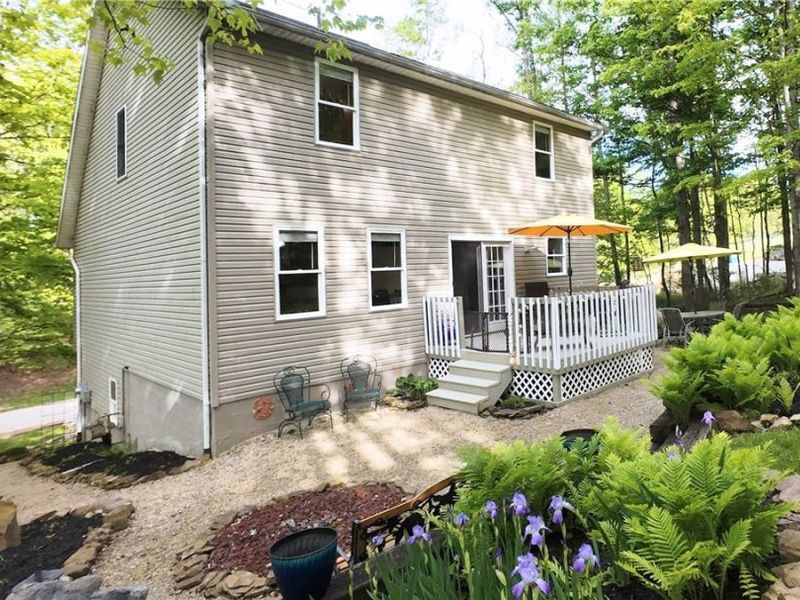 677 Floral Valley E, Howard, OH 43028 Photo 7
