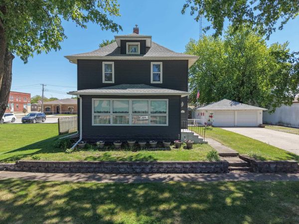 128 Kalman Avenue, Readlyn, IA 50668