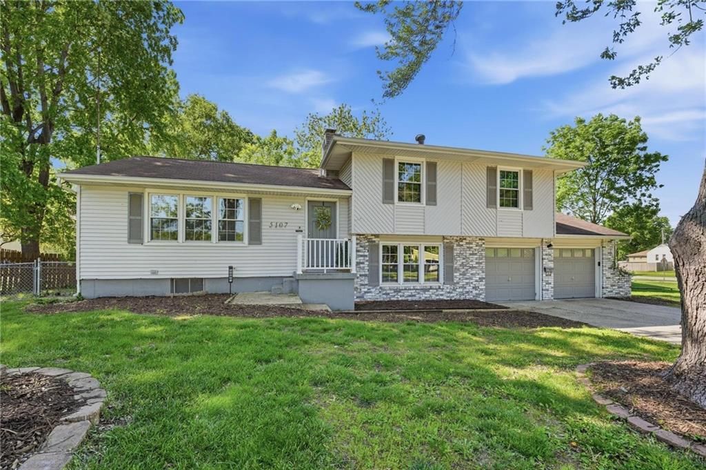 5107 N Highland Avenue, Kansas City, MO 64118 Main Photo