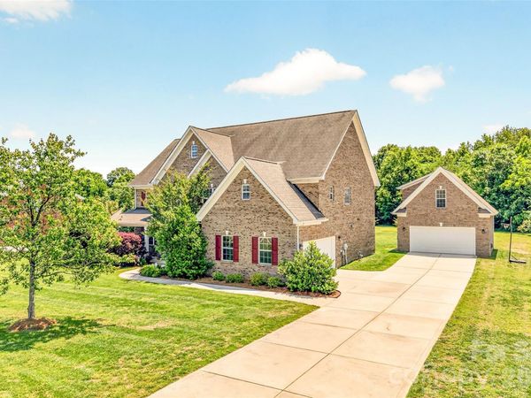 1008 Spring Rose Lane, Matthews, NC 28104