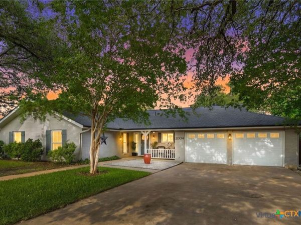 2004 Creekview Drive, Round Rock, TX 78681
