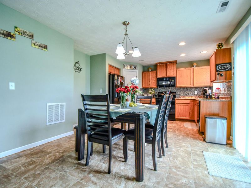 2111 Willow Oak Court, Dayton, OH 45439 Photo 17