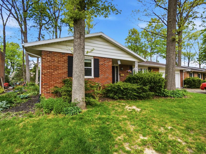 115 Barnsbury Drive, Lima, OH 45804 Photo 3