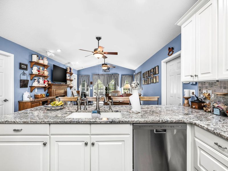 8599 King Avenue, Lakeview, OH 43331 Photo 14