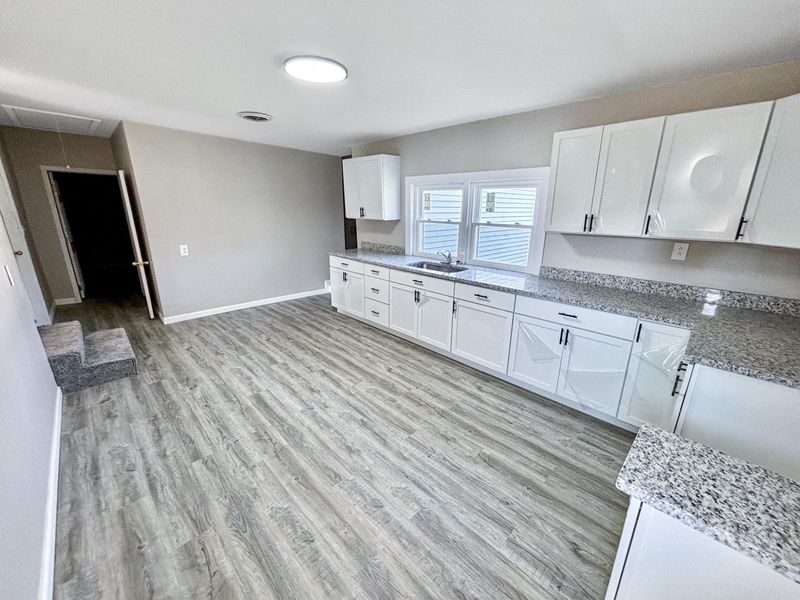 142 N Washington Street, New Paris, OH 45347 Photo 5