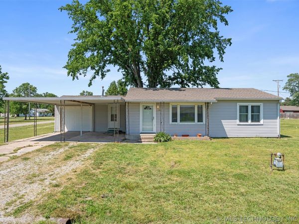 304 E 8th Street , So Coffeyville, OK 74072