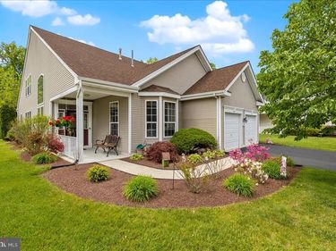 10 FITZGERALD LANE, COLUMBUS, NJ 08022