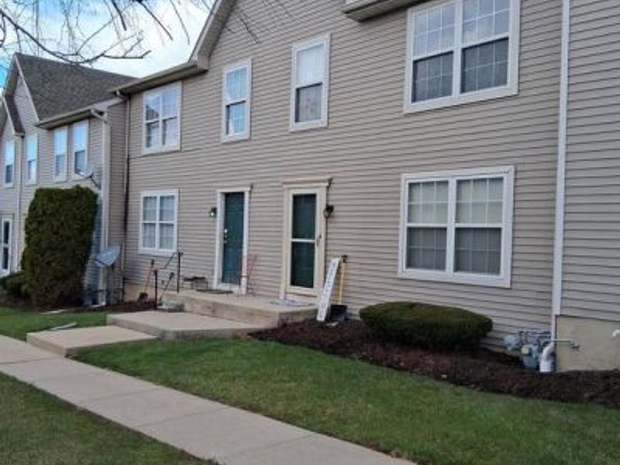 17 4 Cranberry , Reading, PA 19606 Main Photo
