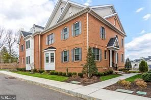 73 CREEKVIEW LANE , YARDLEY, PA 19067