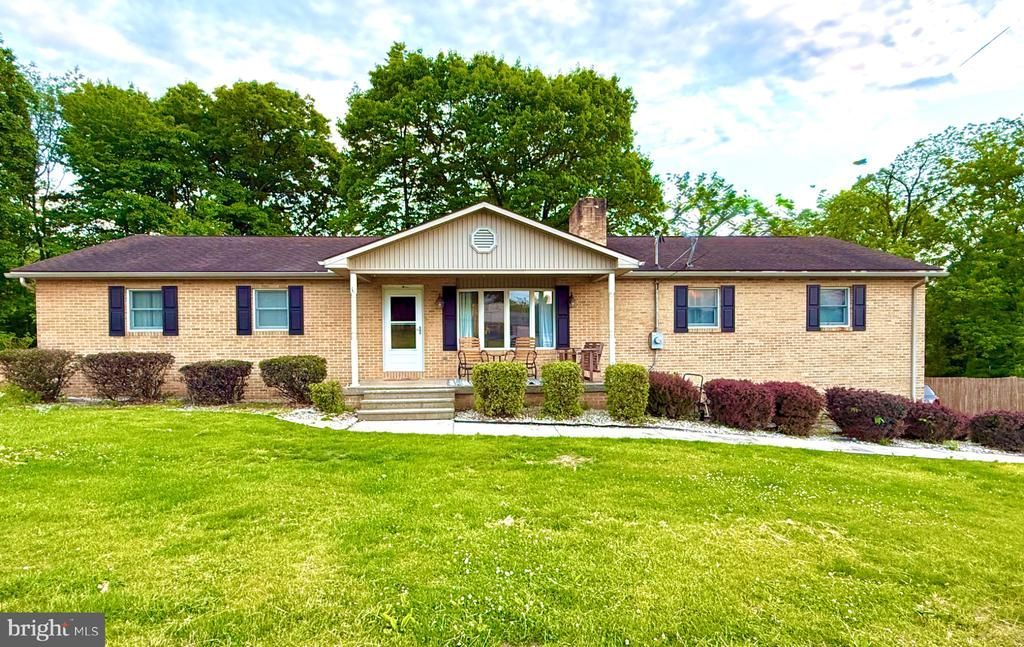 1402 BUCHANAN TRL TRAIL, MC CONNELLSBURG, PA 17233