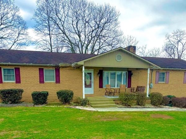 1402 BUCHANAN TRL TRAIL , MC CONNELLSBURG, PA 17233