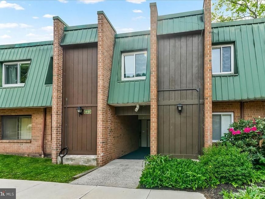 810 Meadowview Lane , Unit 810, Mont Clare, PA 19453 Main Photo