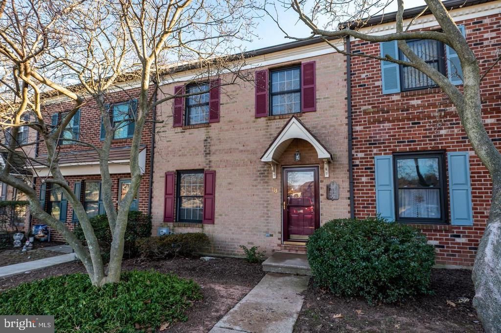 113 WINGED FOOT COURT, ROYERSFORD, PA 19468