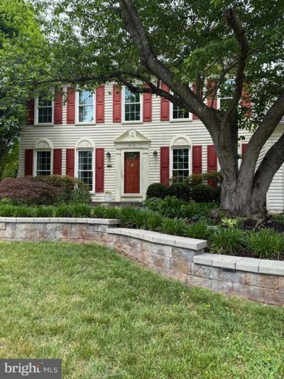 8176 Lone Oak Court, Manassas, VA 20111 Main Photo