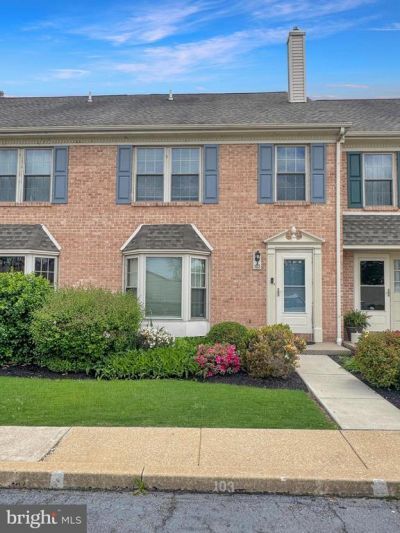 103 HOLLYTREE COURT , POTTSTOWN, PA 19464